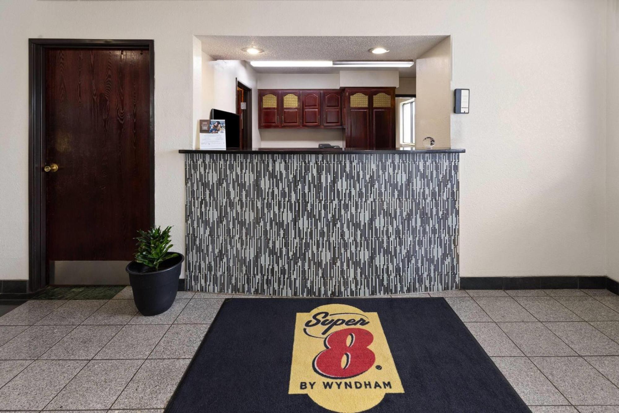 Super 8 By Wyndham South Boston Va Motel Luaran gambar
